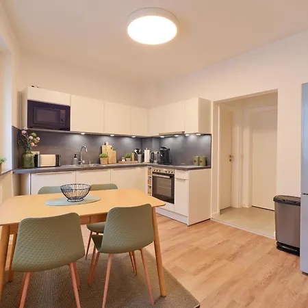 Apartamento Bg Living & Hosting - Stilvolle Im Zentrum Von - 2 Schlafzimmer, Netflix, Waschmaschine, Bis 4 Personen
