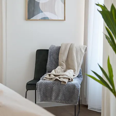 Bg Living & Hosting - Stilvolle Im Zentrum Von - 2 Schlafzimmer, Netflix, Waschmaschine, Bis 4 Personen Lejlighed Wittlich