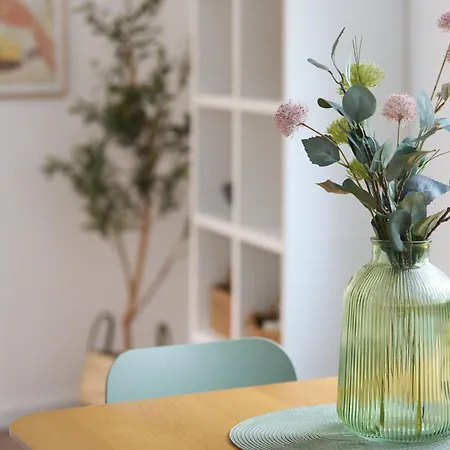 Bg Living & Hosting - Stilvolle Im Zentrum Von - 2 Schlafzimmer, Netflix, Waschmaschine, Bis 4 Personen Lejlighed