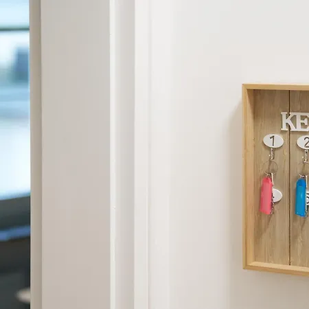 Bg Living & Hosting - Stilvolle Im Zentrum Von - 2 Schlafzimmer, Netflix, Waschmaschine, Bis 4 Personen Apartamento *