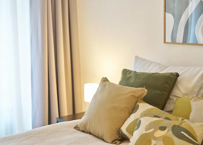 Bg Living & Hosting - Stilvolle Im Zentrum Von - 2 Schlafzimmer, Netflix, Waschmaschine, Bis 4 Personen Апартаменты