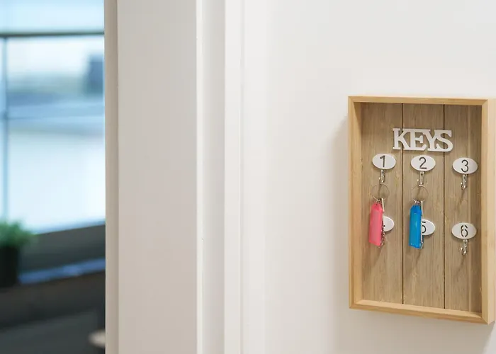 Bg Living & Hosting - Stilvolle Im Zentrum Von - 2 Schlafzimmer, Netflix, Waschmaschine, Bis 4 Personen Апартаменты *