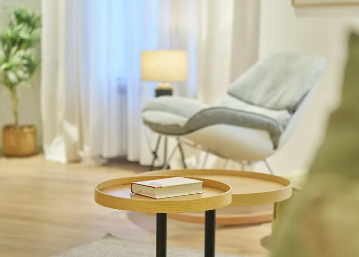 דירה Bg Living & Hosting - Stilvolle Im Zentrum Von - 2 Schlafzimmer, Netflix, Waschmaschine, Bis 4 Personen *